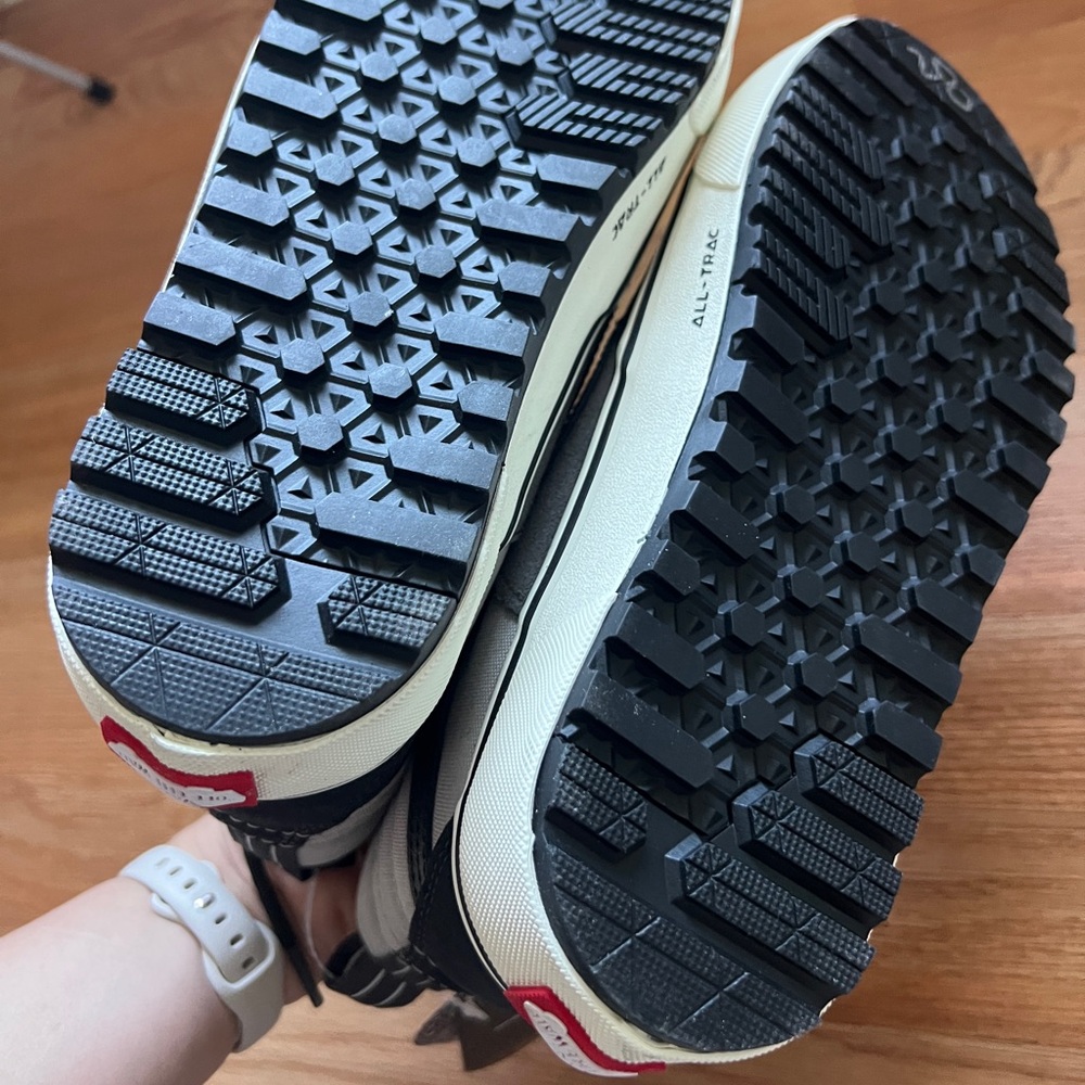 Sk8-Hi Waterproof Insulated Shoe mens 6/womens 7.5/24cm - Picture 10 of 16
